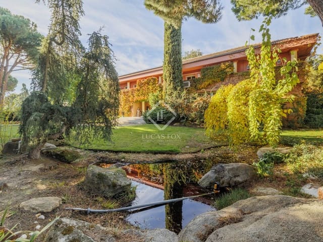 7 bedroom Villa for sale in Boadilla del Monte with pool garage - € 1,950,000 (Ref: 8644470)