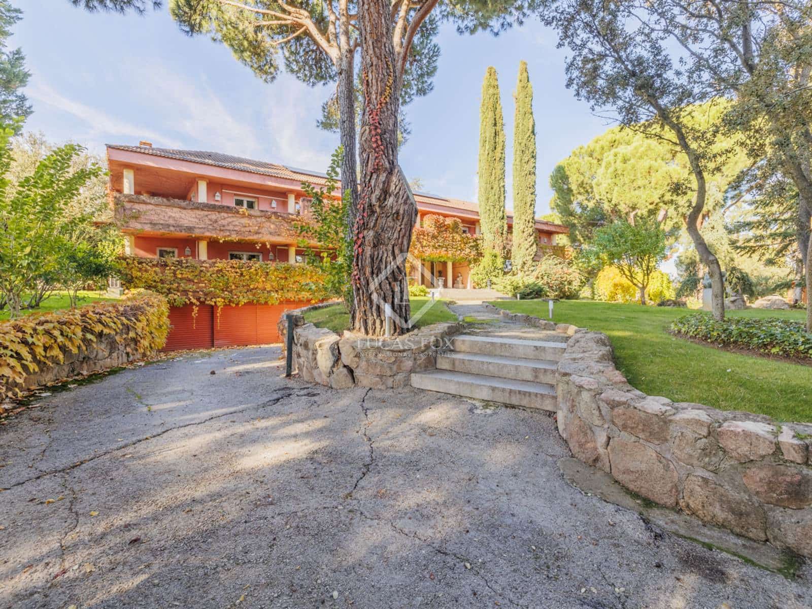 7 soveværelse Villa til salg i Boadilla del Monte med swimmingpool garage - € 1.950.000 (Ref: 8644470)