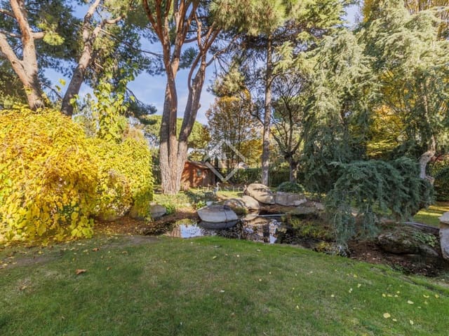 7 bedroom Villa for sale in Boadilla del Monte with pool garage - € 1,950,000 (Ref: 8644470)