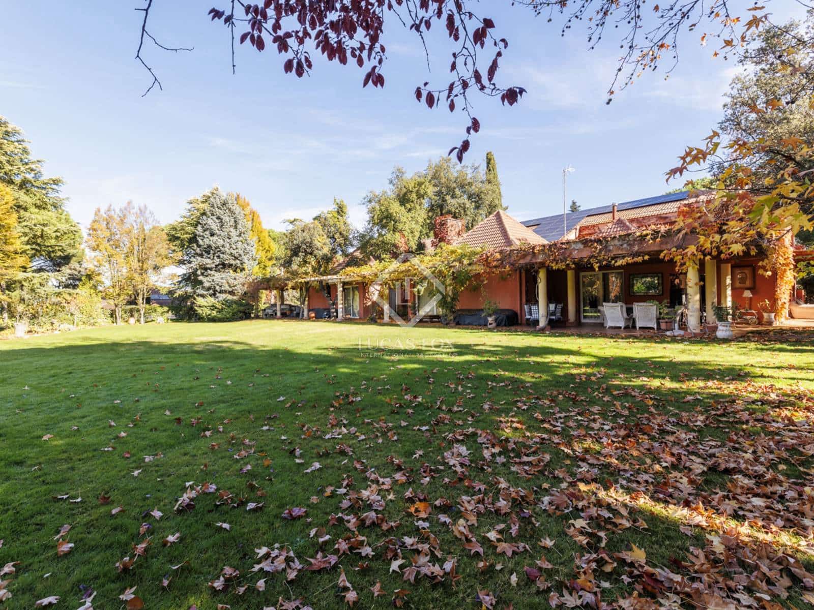 7 soveværelse Villa til salg i Boadilla del Monte med swimmingpool garage - € 1.950.000 (Ref: 8644470)