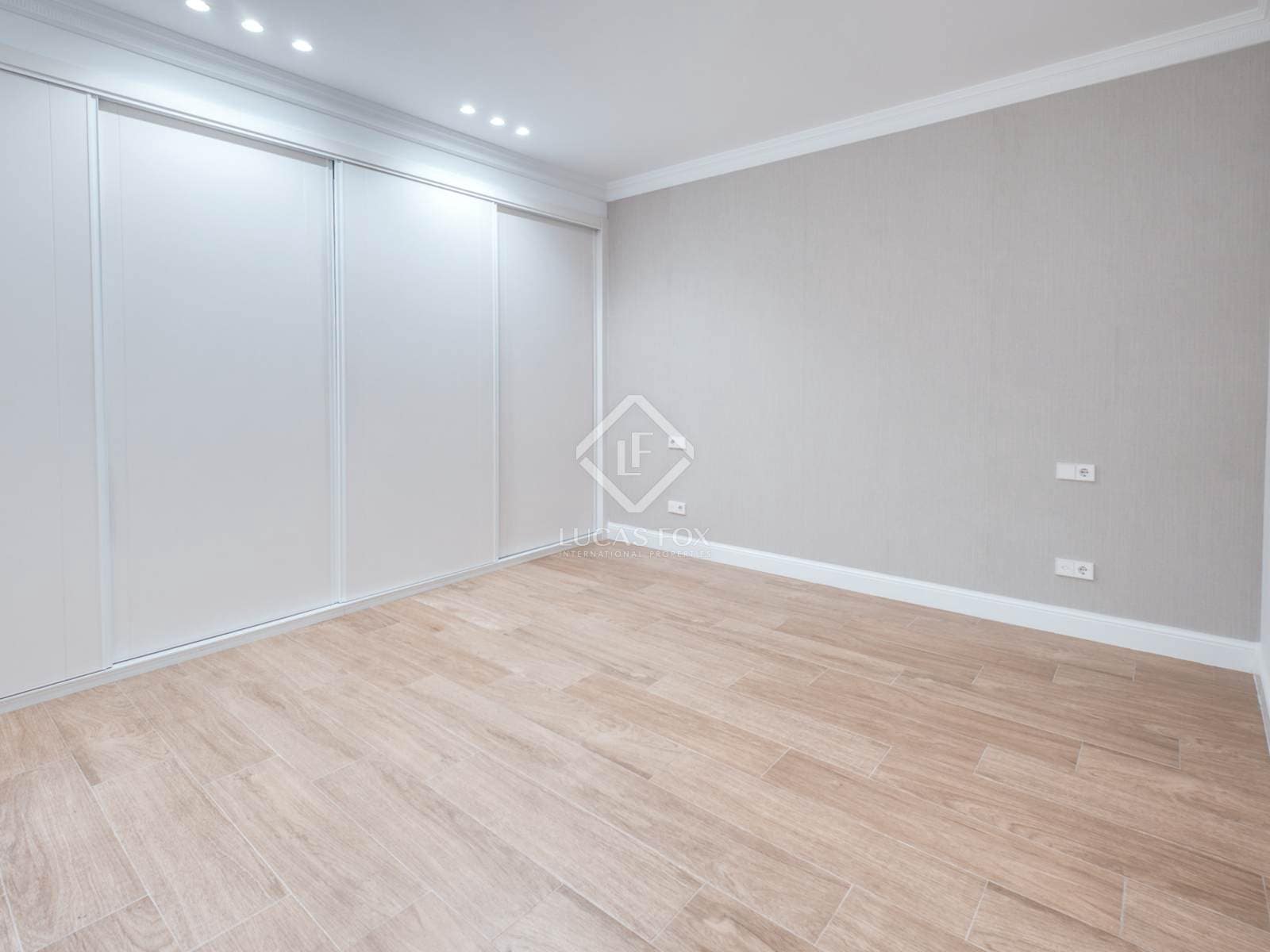 3 sypialnia Apartament na sprzedaż w Miasto Madryt - 1 990 000 € (Ref: 8644476)