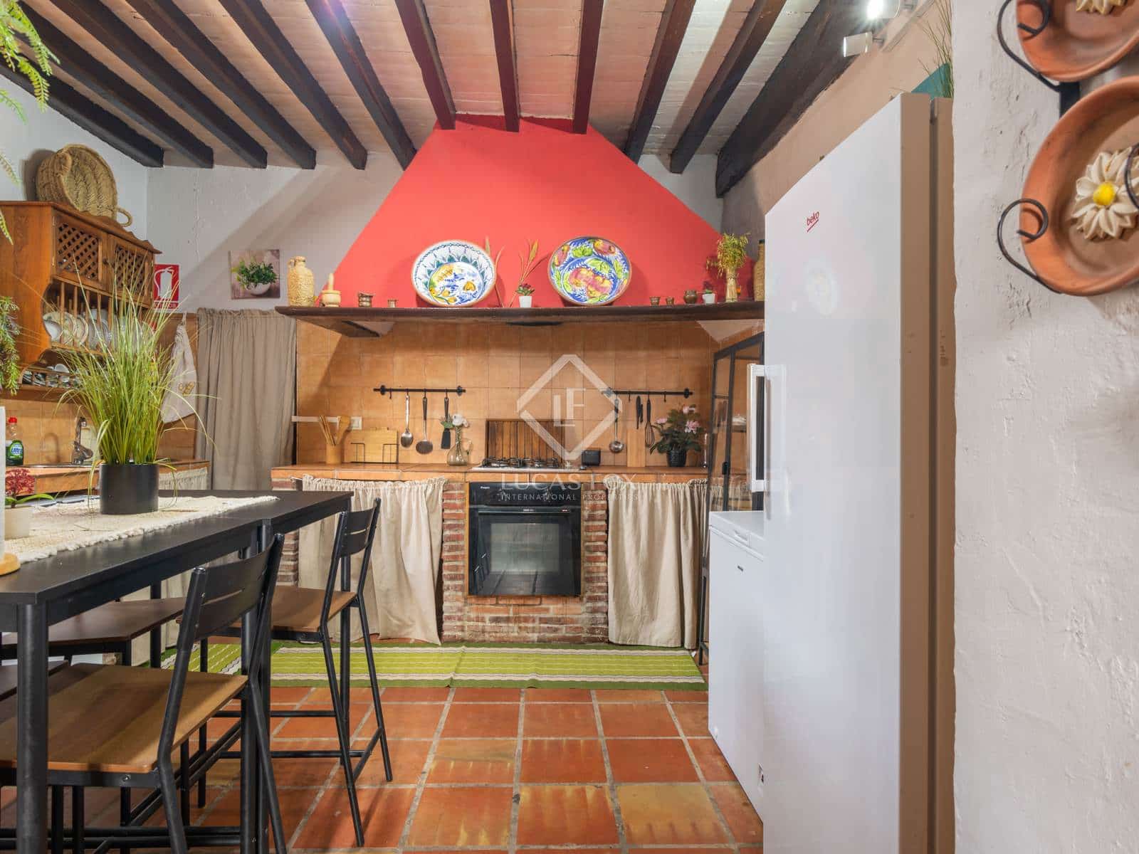 11 soveværelse Finca/Landehus til salg i Malaga by med swimmingpool garage - € 1.250.000 (Ref: 8644477)