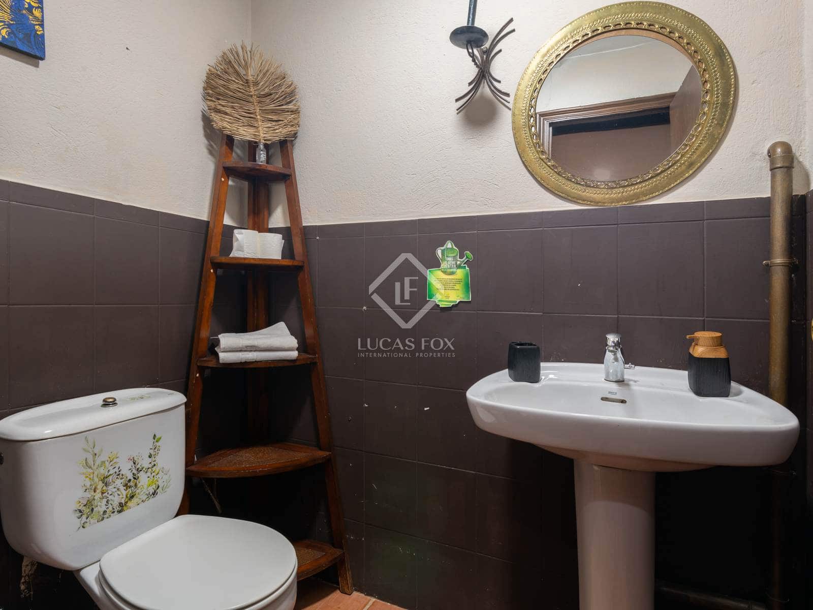 11 soveværelse Finca/Landehus til salg i Malaga by med swimmingpool garage - € 1.250.000 (Ref: 8644477)