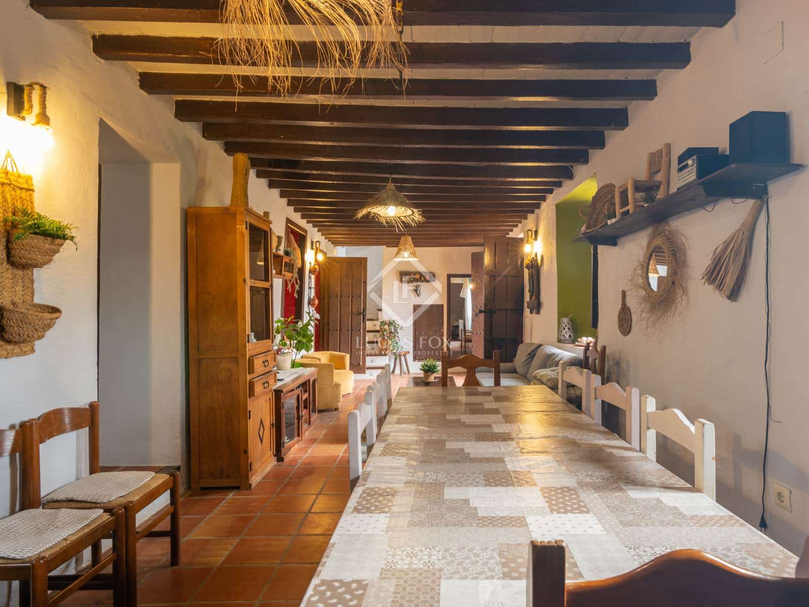 11 soveværelse Finca/Landehus til salg i Malaga by med swimmingpool garage - € 1.250.000 (Ref: 8644477)