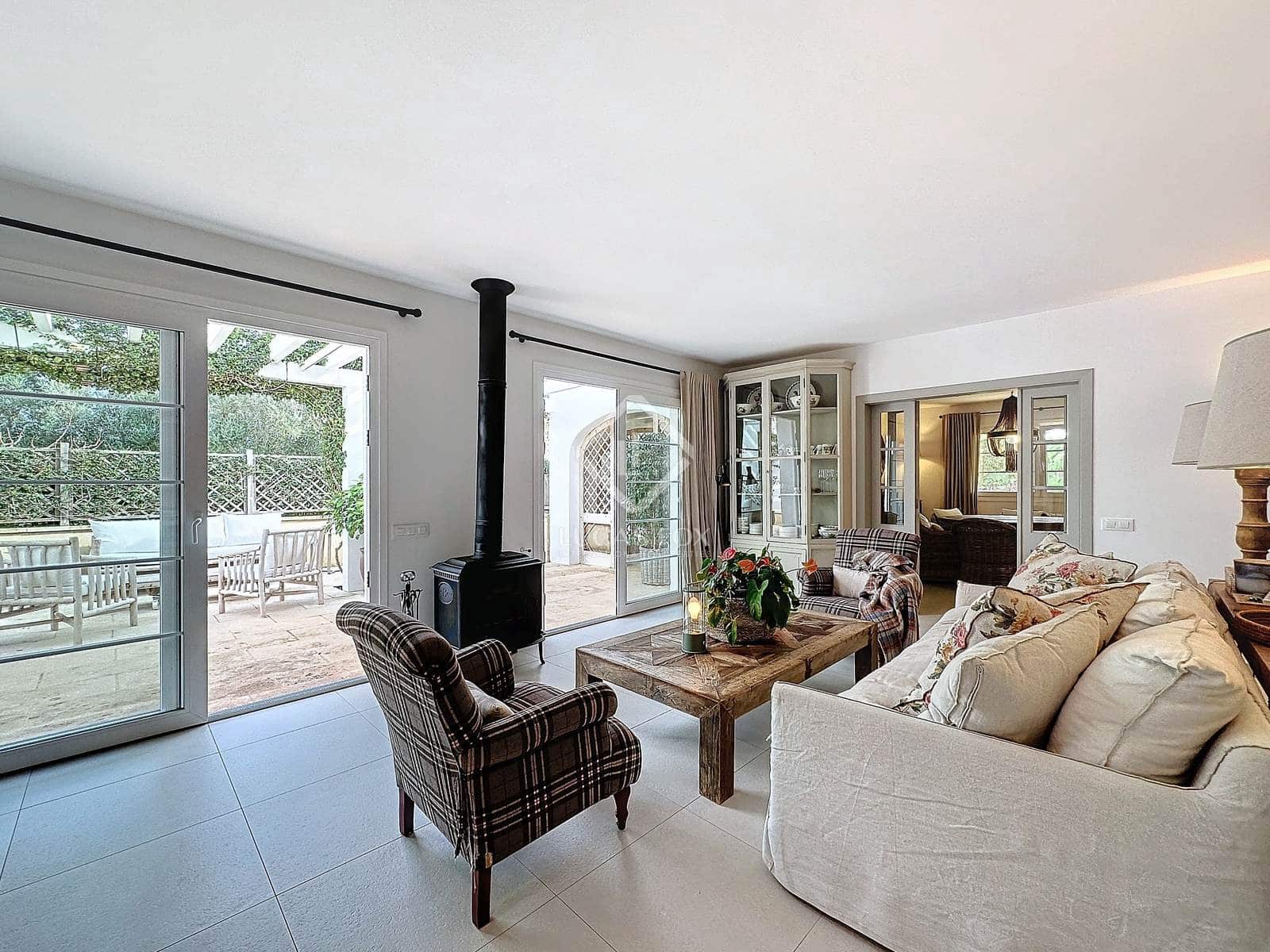 4 soveværelse Finca/Landehus til salg i San Luis / Sant Lluis med swimmingpool garage - € 3.300.000 (Ref: 8646068)