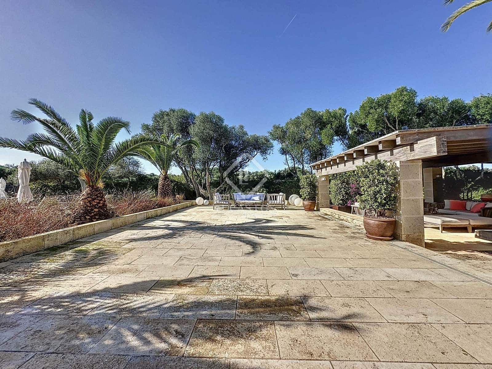 4 soveværelse Finca/Landehus til salg i San Luis / Sant Lluis med swimmingpool garage - € 3.300.000 (Ref: 8646068)