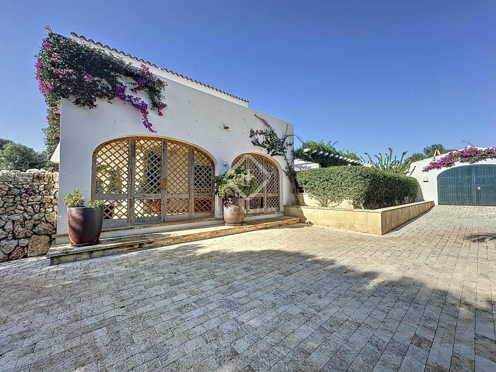 4 soveværelse Finca/Landehus til salg i San Luis / Sant Lluis med swimmingpool garage - € 3.300.000 (Ref: 8646068)