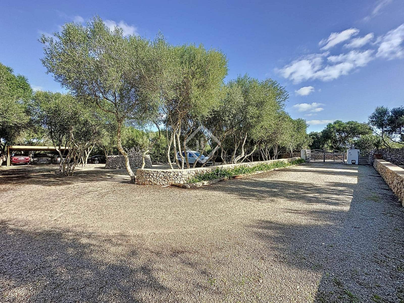 4 soveværelse Finca/Landehus til salg i San Luis / Sant Lluis med swimmingpool garage - € 3.300.000 (Ref: 8646068)
