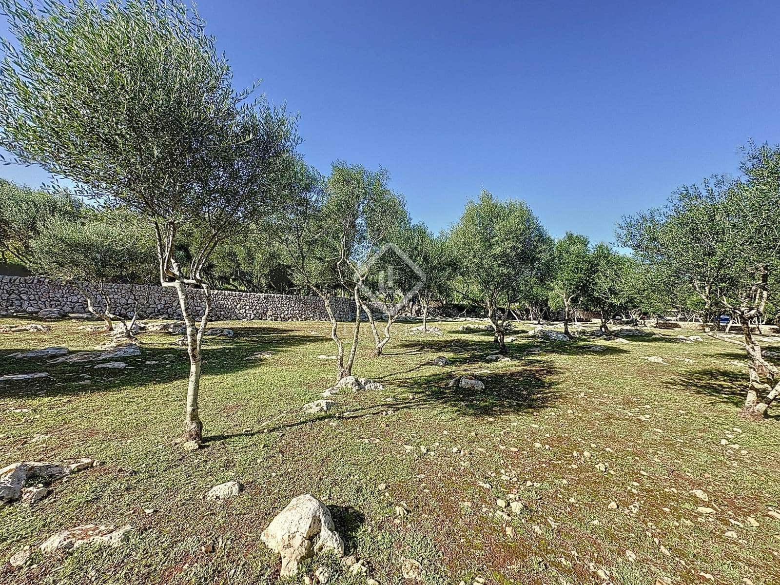 4 soveværelse Finca/Landehus til salg i San Luis / Sant Lluis med swimmingpool garage - € 3.300.000 (Ref: 8646068)