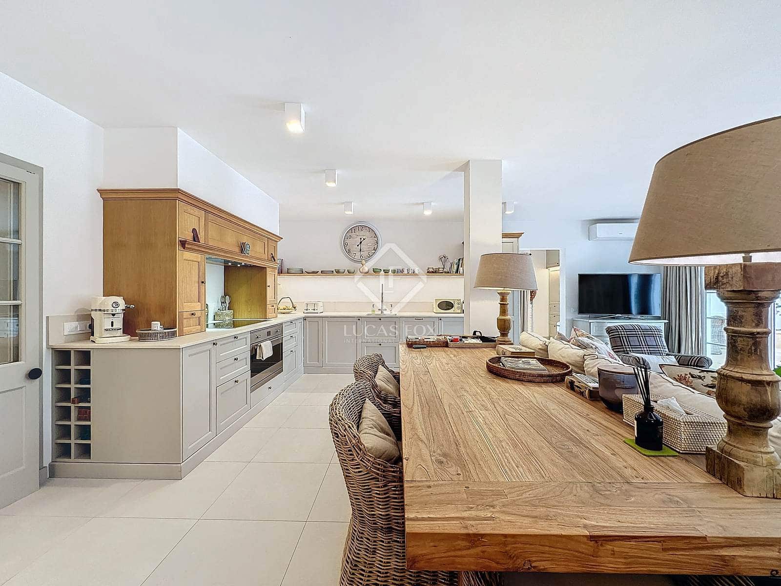 4 soveværelse Finca/Landehus til salg i San Luis / Sant Lluis med swimmingpool garage - € 3.300.000 (Ref: 8646068)