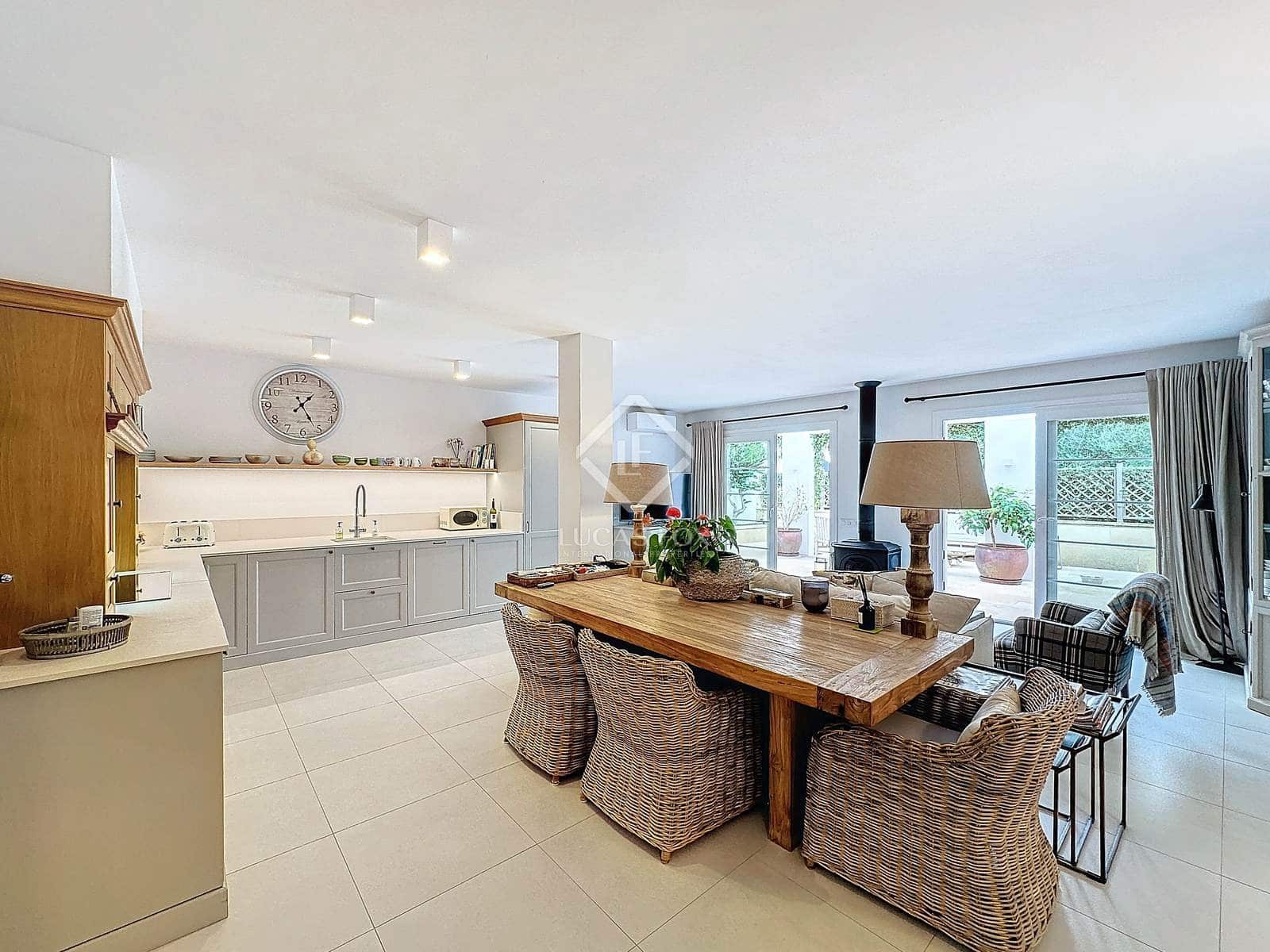 4 soveværelse Finca/Landehus til salg i San Luis / Sant Lluis med swimmingpool garage - € 3.300.000 (Ref: 8646068)