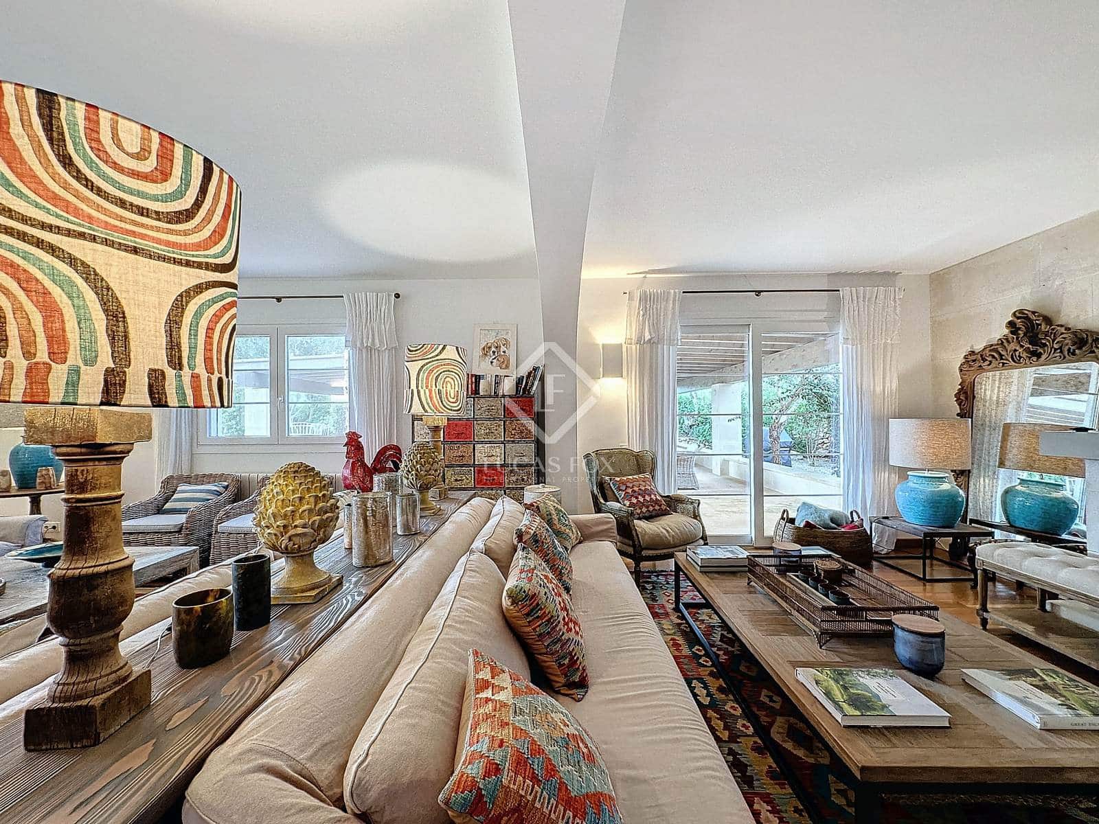 4 soveværelse Finca/Landehus til salg i San Luis / Sant Lluis med swimmingpool garage - € 3.300.000 (Ref: 8646068)