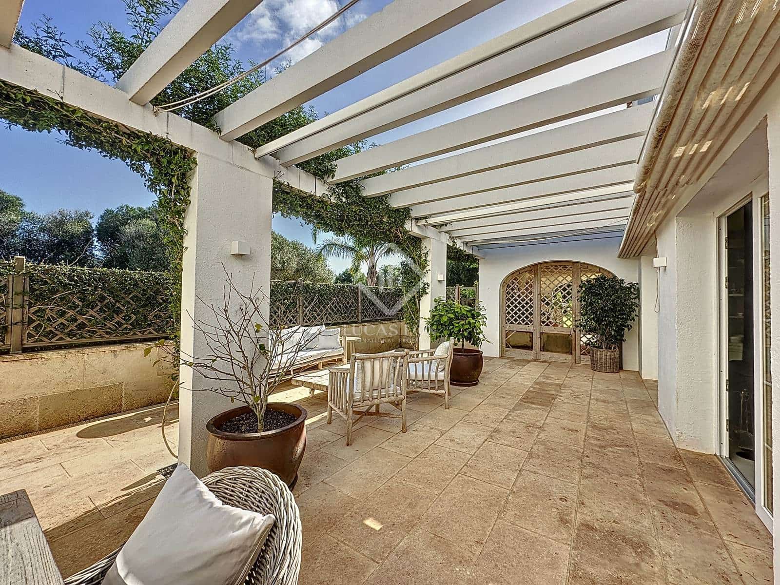 4 soveværelse Finca/Landehus til salg i San Luis / Sant Lluis med swimmingpool garage - € 3.300.000 (Ref: 8646068)