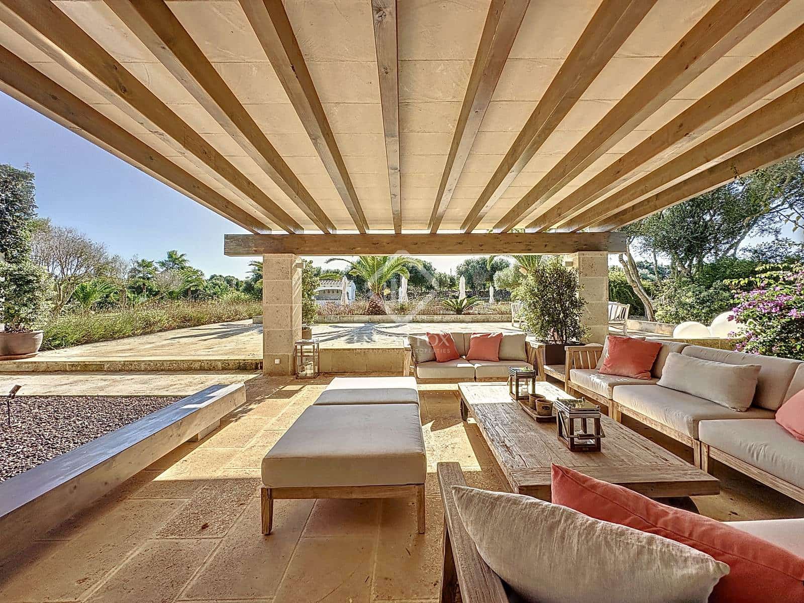 4 soveværelse Finca/Landehus til salg i San Luis / Sant Lluis med swimmingpool garage - € 3.300.000 (Ref: 8646068)