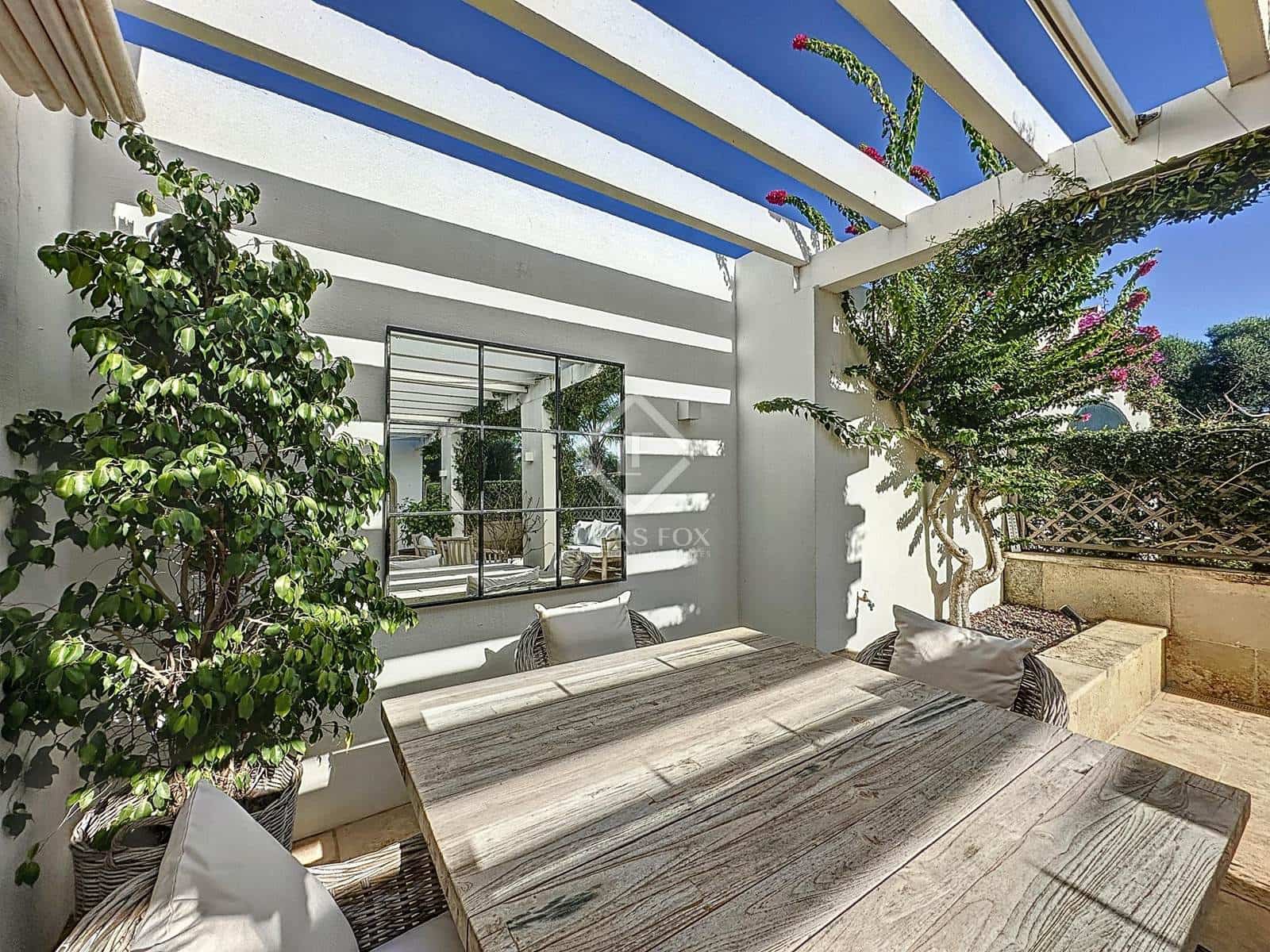 4 soveværelse Finca/Landehus til salg i San Luis / Sant Lluis med swimmingpool garage - € 3.300.000 (Ref: 8646068)