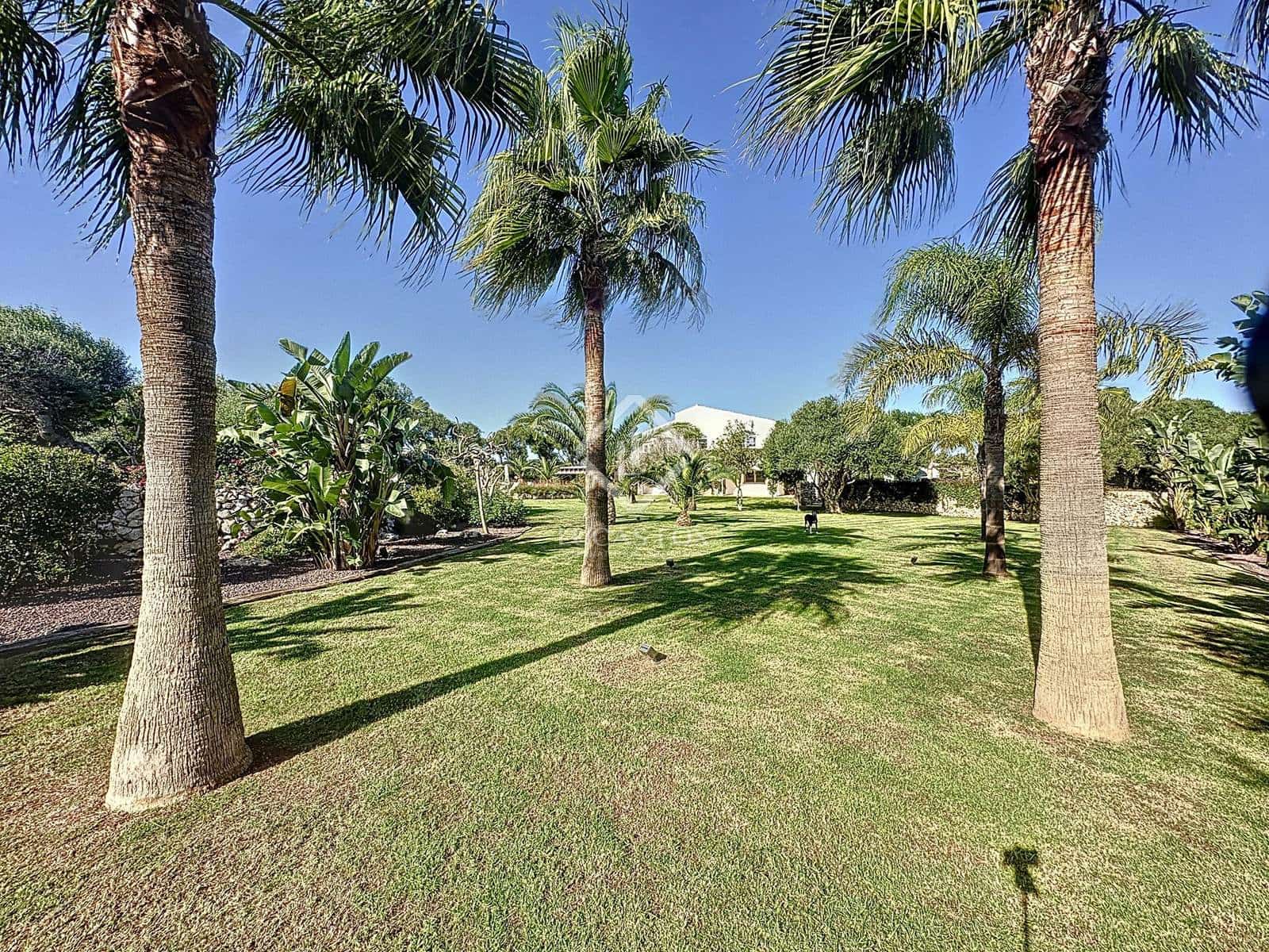 4 soveværelse Finca/Landehus til salg i San Luis / Sant Lluis med swimmingpool garage - € 3.300.000 (Ref: 8646068)