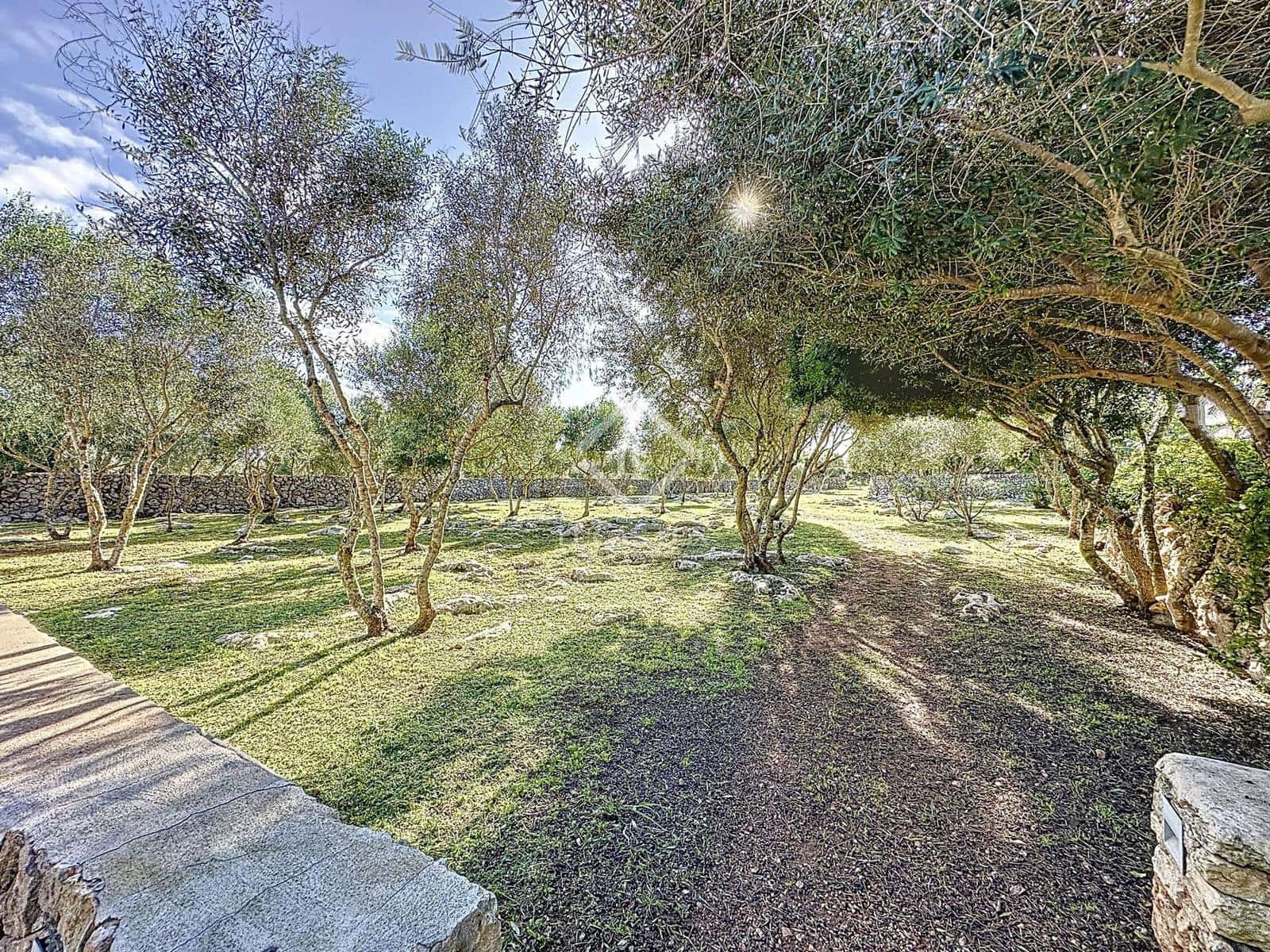 4 soveværelse Finca/Landehus til salg i San Luis / Sant Lluis med swimmingpool garage - € 3.300.000 (Ref: 8646068)