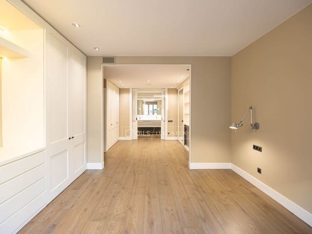5 soveværelse Lejlighed til salg i Barcelona by - € 3.900.000 (Ref: 8646216)
