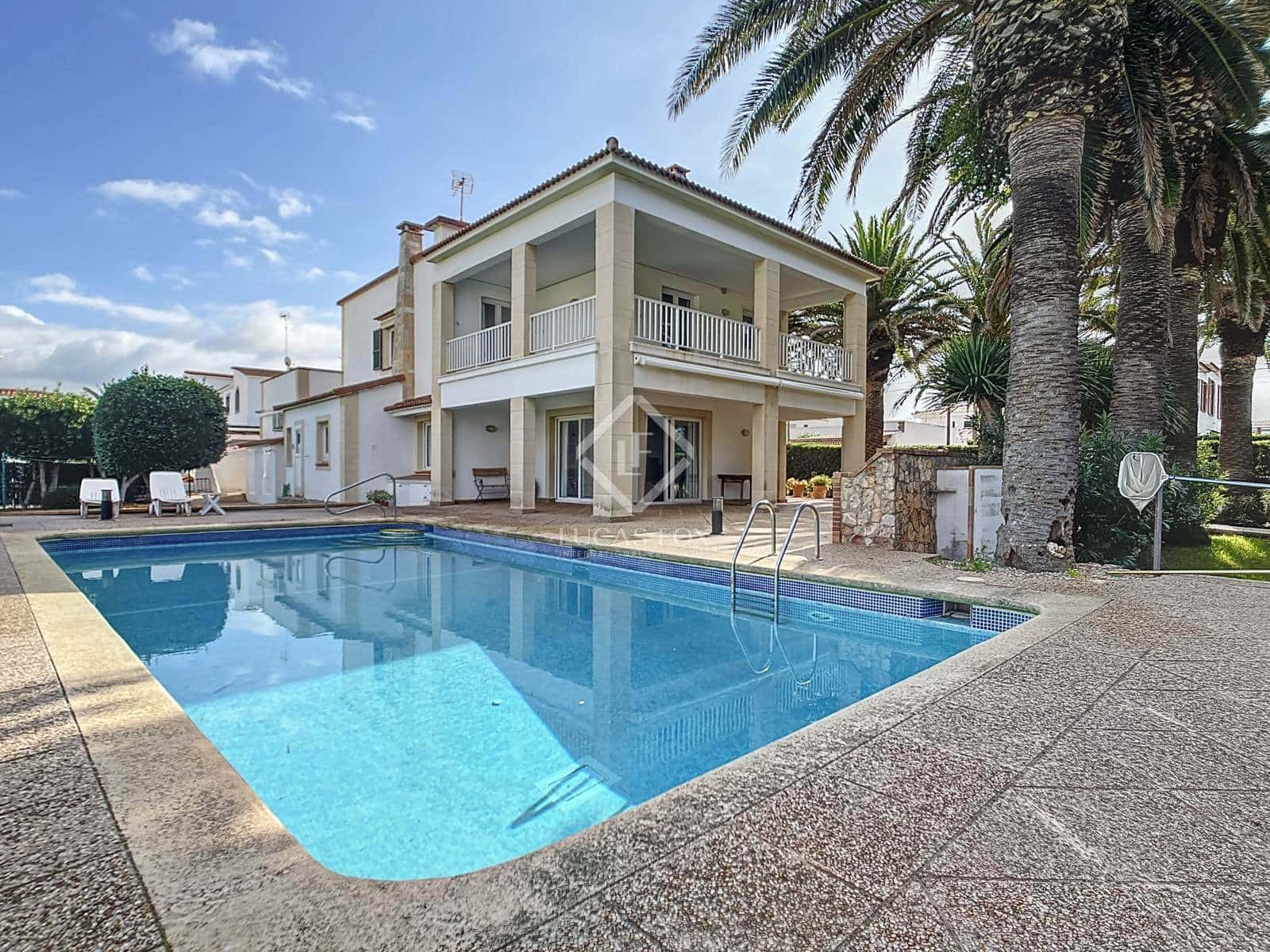 4 soveværelse Villa til salg i Ciutadella de Menorca med swimmingpool garage - € 1.950.000 (Ref: 8647265)