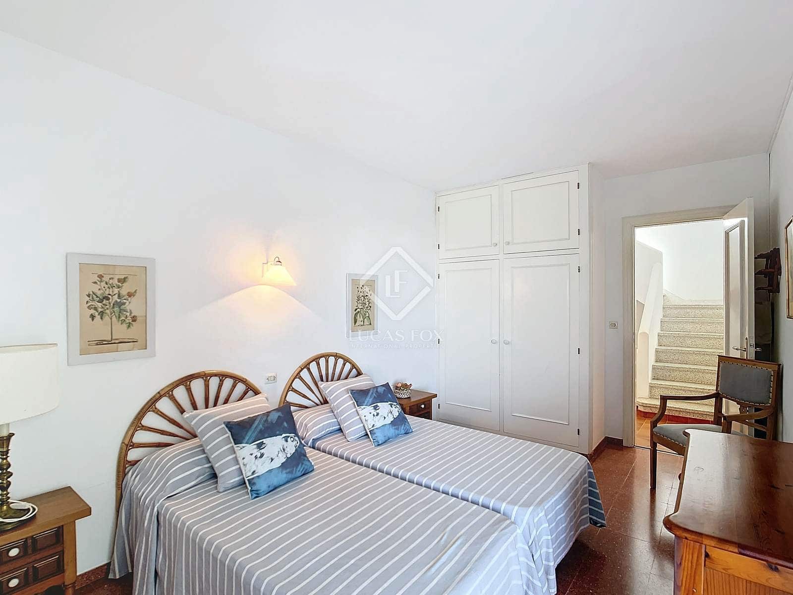 4 soveværelse Villa til salg i Ciutadella de Menorca med swimmingpool garage - € 1.950.000 (Ref: 8647265)