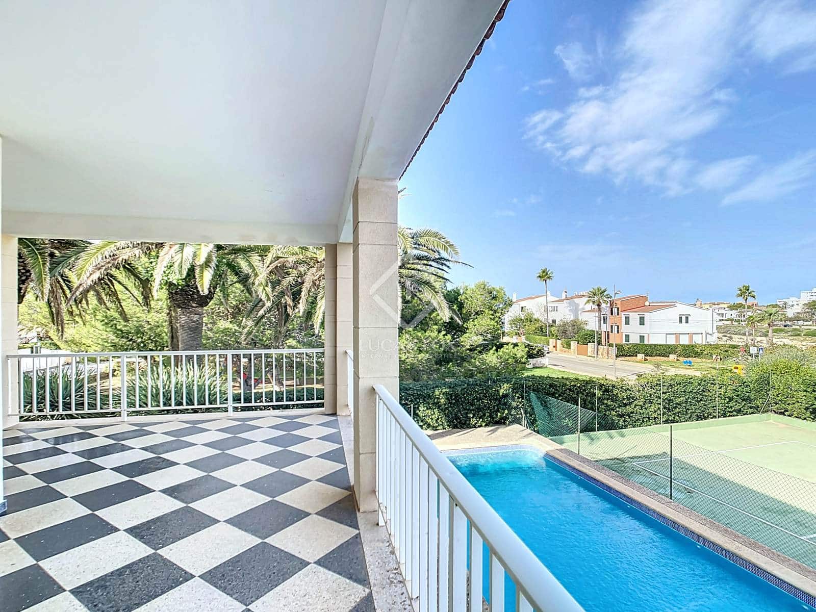 4 soveværelse Villa til salg i Ciutadella de Menorca med swimmingpool garage - € 1.950.000 (Ref: 8647265)