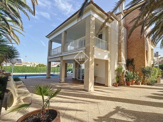 4 soveværelse Villa til salg i Ciutadella de Menorca med swimmingpool garage - € 1.950.000 (Ref: 8647265)