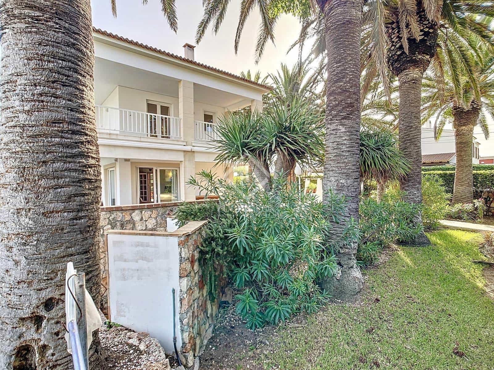 4 soveværelse Villa til salg i Ciutadella de Menorca med swimmingpool garage - € 1.950.000 (Ref: 8647265)