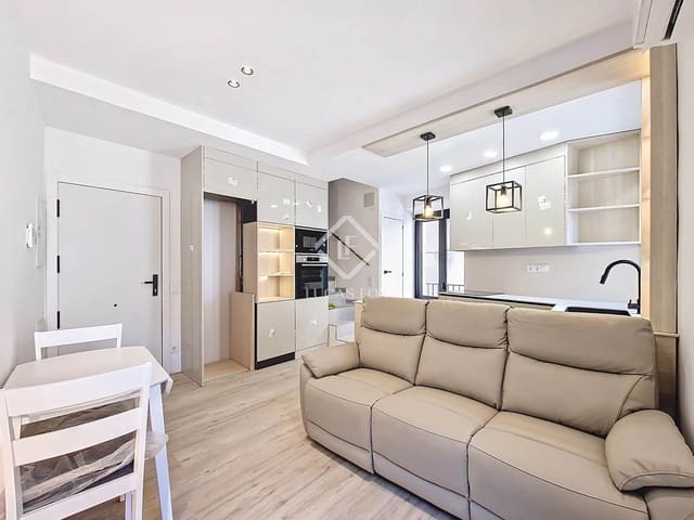 3 soveværelse Villa til salg i Vilanova i la Geltrú - € 399.000 (Ref: 8649100)
