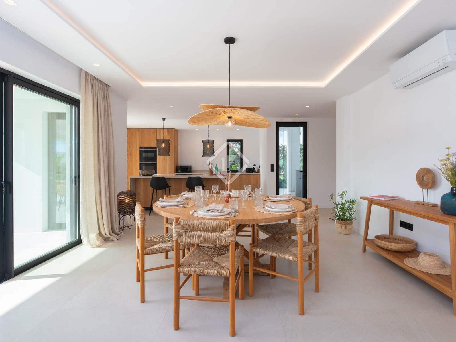 4 soveværelse Villa til salg i Sant Jordi de Ses Salines med swimmingpool garage - € 3.200.000 (Ref: 8649102)