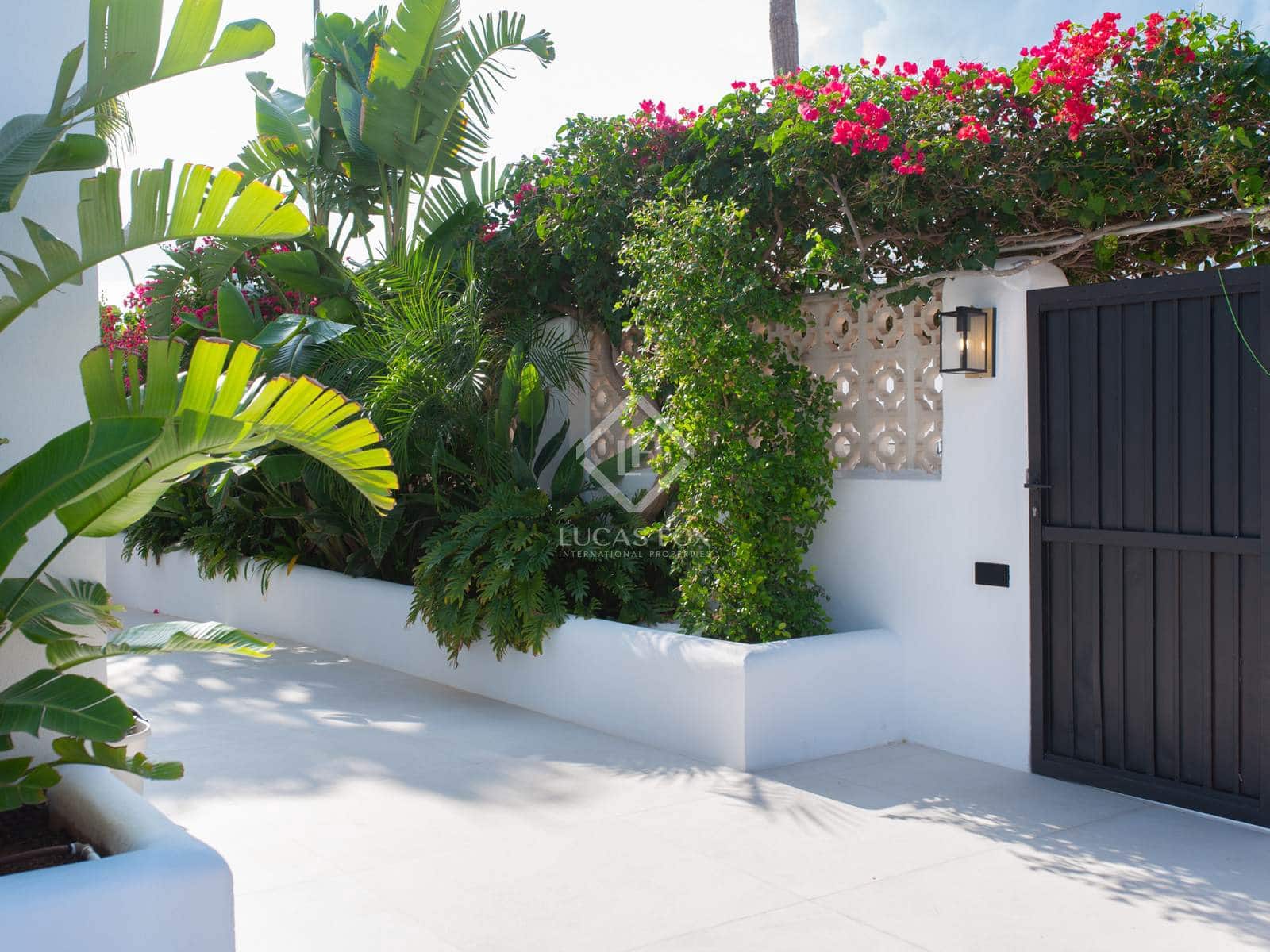 4 soveværelse Villa til salg i Sant Jordi de Ses Salines med swimmingpool garage - € 3.200.000 (Ref: 8649102)