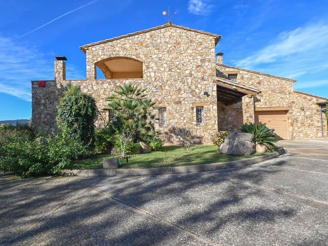 4 bedroom Finca/Country House for sale in Calonge i Sant Antoni with pool garage - € 2,300,000 (Ref: 8651247)