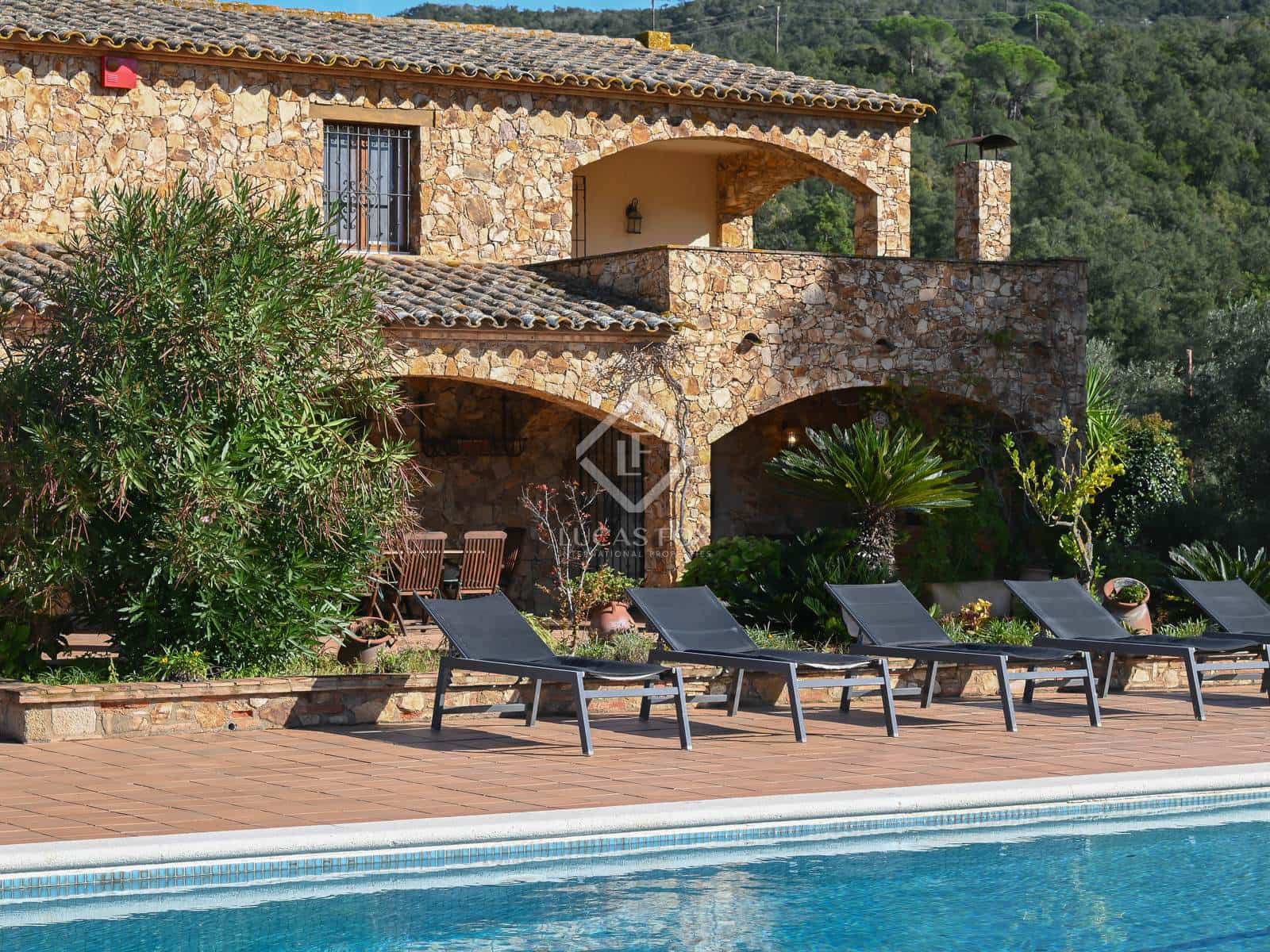 4 soveværelse Finca/Landehus til salg i Calonge i Sant Antoni med swimmingpool garage - € 2.300.000 (Ref: 8651247)