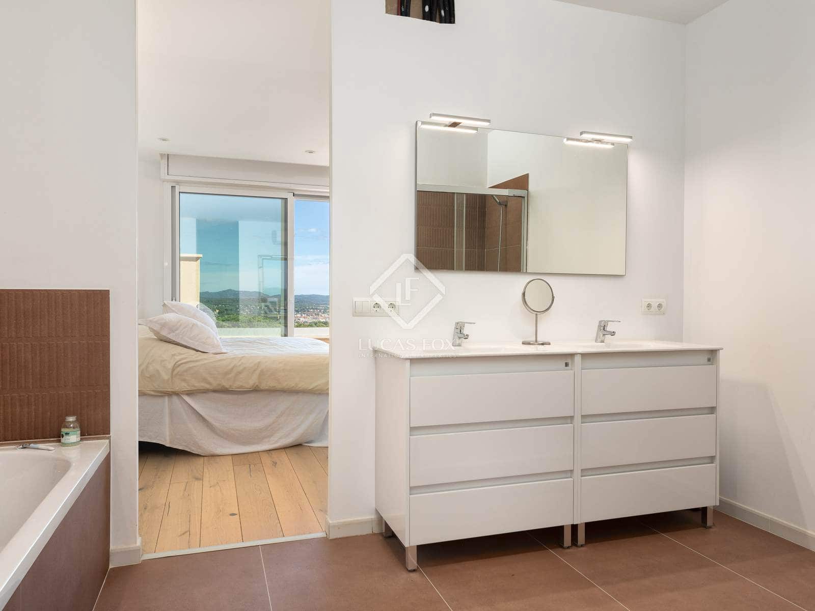 4 bedroom Villa for sale in Platja d'Aro with pool garage - € 1,395,000 (Ref: 8653310)