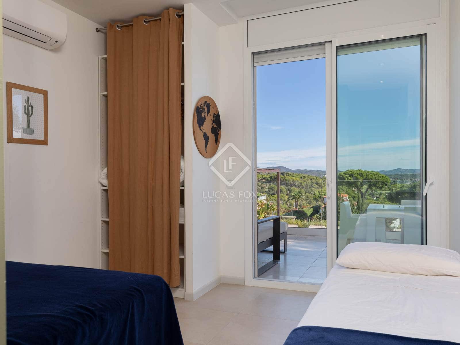 4 bedroom Villa for sale in Platja d'Aro with pool garage - € 1,395,000 (Ref: 8653310)