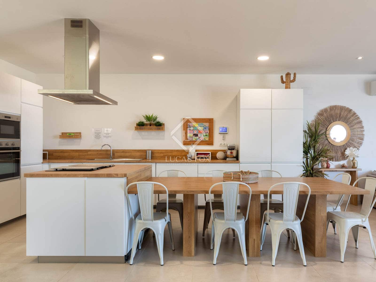 4 bedroom Villa for sale in Platja d'Aro with pool garage - € 1,395,000 (Ref: 8653310)