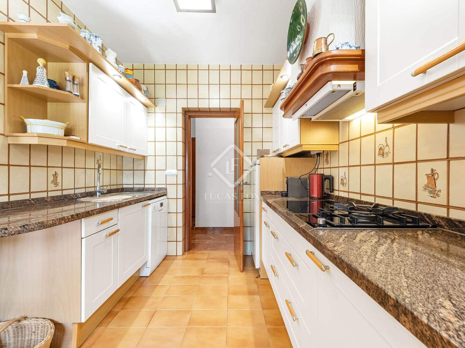 5 bedroom Villa for sale in Muchamiel / Mutxamel with pool garage - € 796,000 (Ref: 8655080)