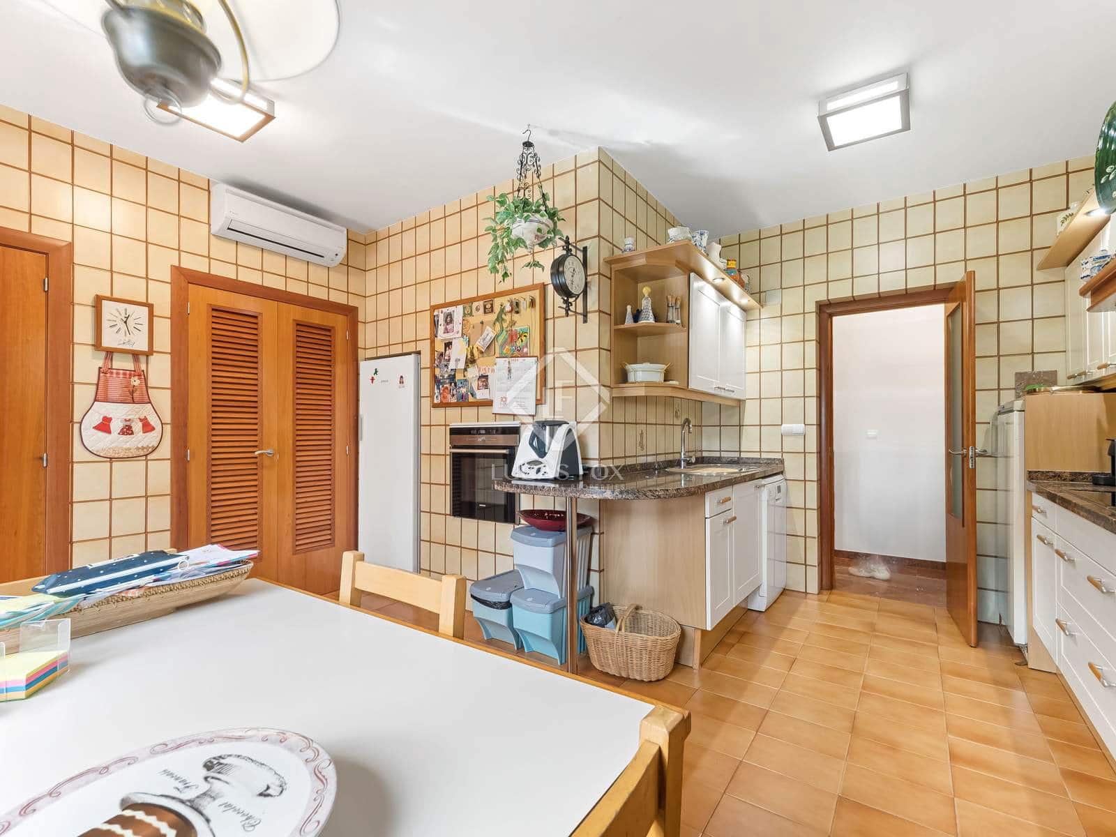 5 bedroom Villa for sale in Muchamiel / Mutxamel with pool garage - € 796,000 (Ref: 8655080)