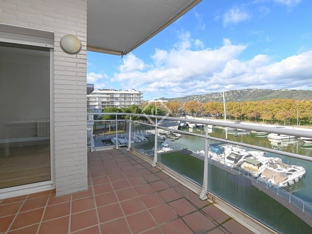 3 soverom Leilighet til salgs i Platja d'Aro, Castell-Platja d'Aro med svømmebasseng garasje - € 690 000 (Ref: 8655675)