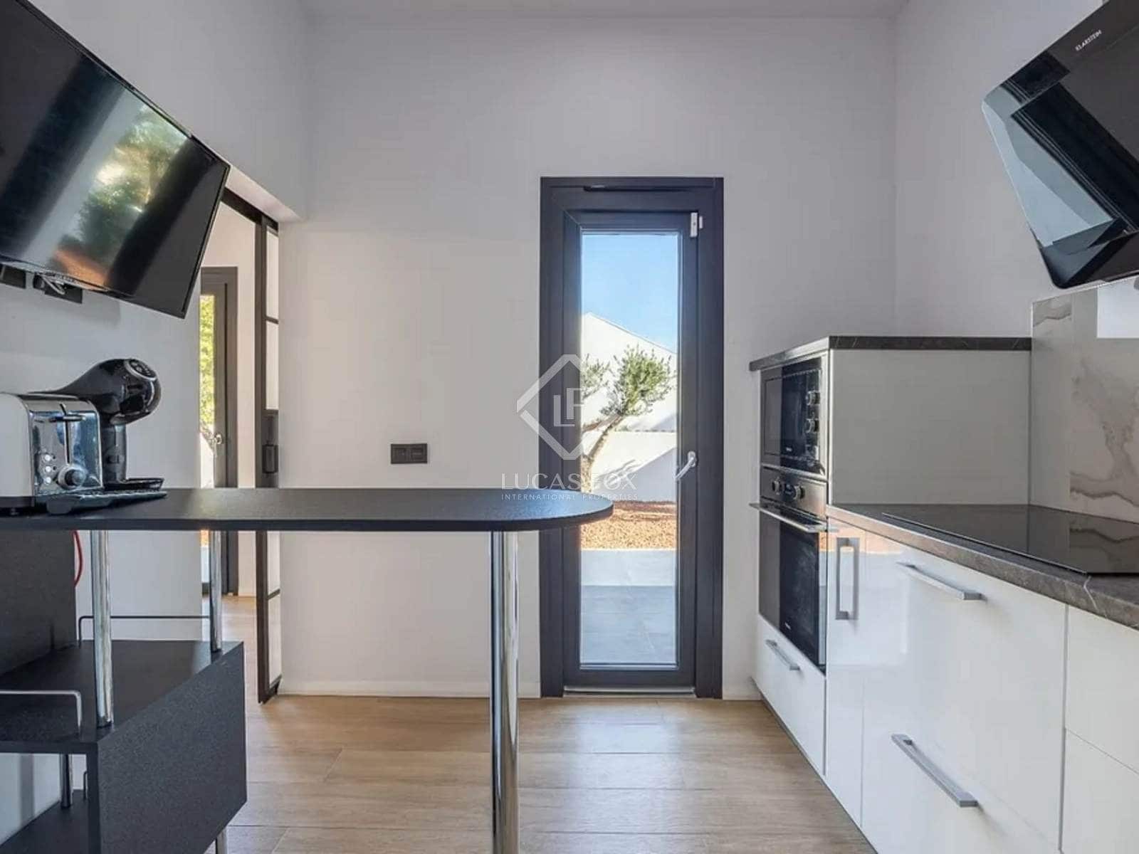 Chalet de 4 habitaciones en Altea en venta con piscina garaje - 995.000 € (Ref: 8657883)