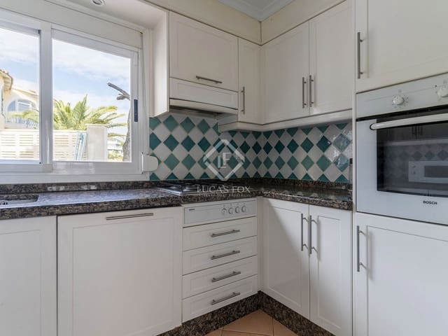 3 makuuhuone Huvila myytävänä paikassa Calpe / Calp mukana uima-altaan 
autotalli - 650 000 € (Ref: 8660950)