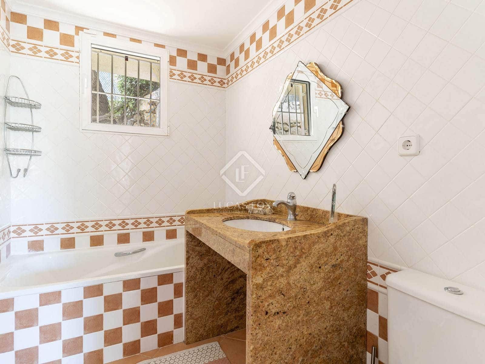 3 Zimmer Villa zu verkaufen in Calpe / Calp mit Pool Garage - 650.000 € (Ref: 8660950)