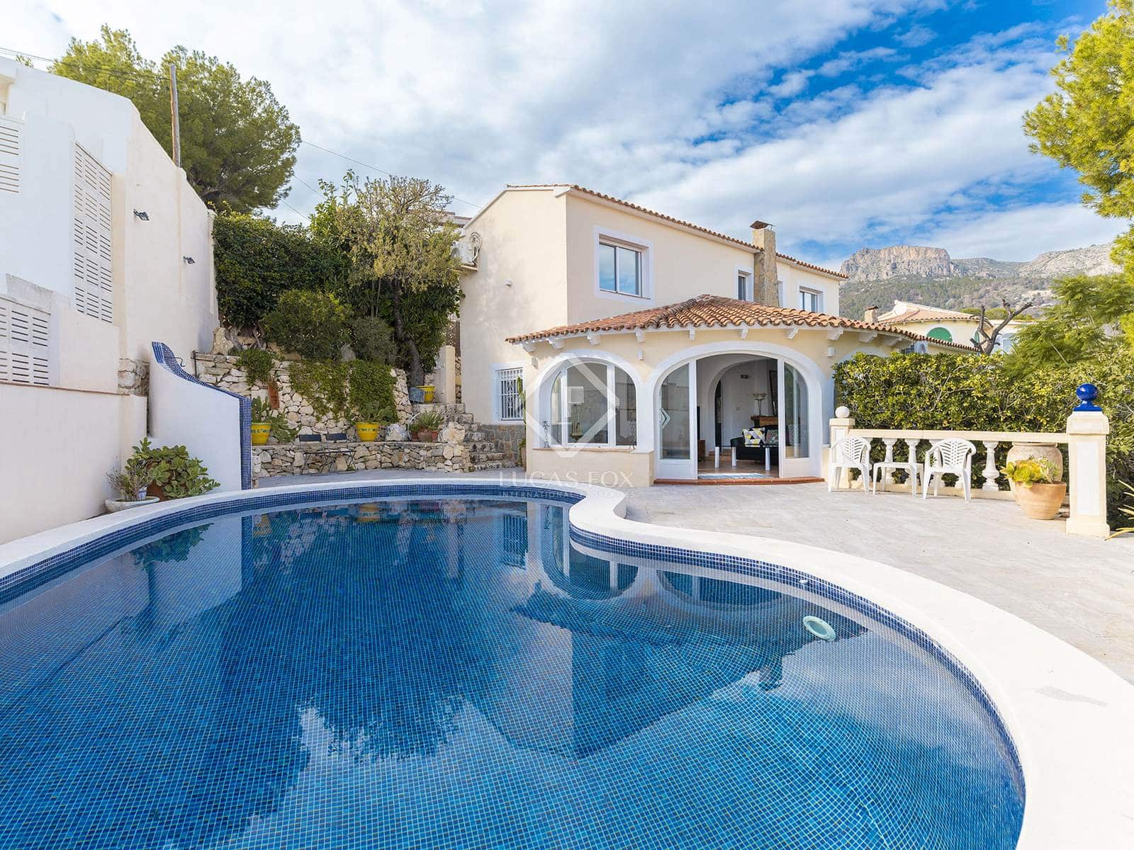 3 Zimmer Villa zu verkaufen in Calpe / Calp mit Pool Garage - 650.000 € (Ref: 8660950)