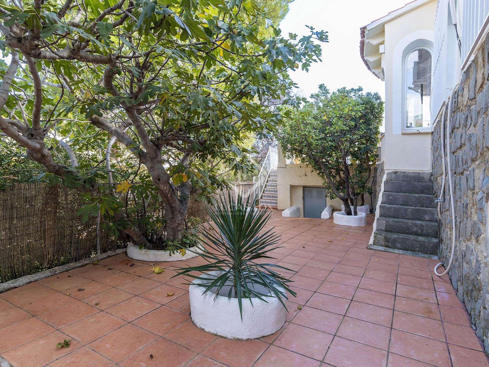 3 Zimmer Villa zu verkaufen in Calpe / Calp mit Pool Garage - 650.000 € (Ref: 8660950)