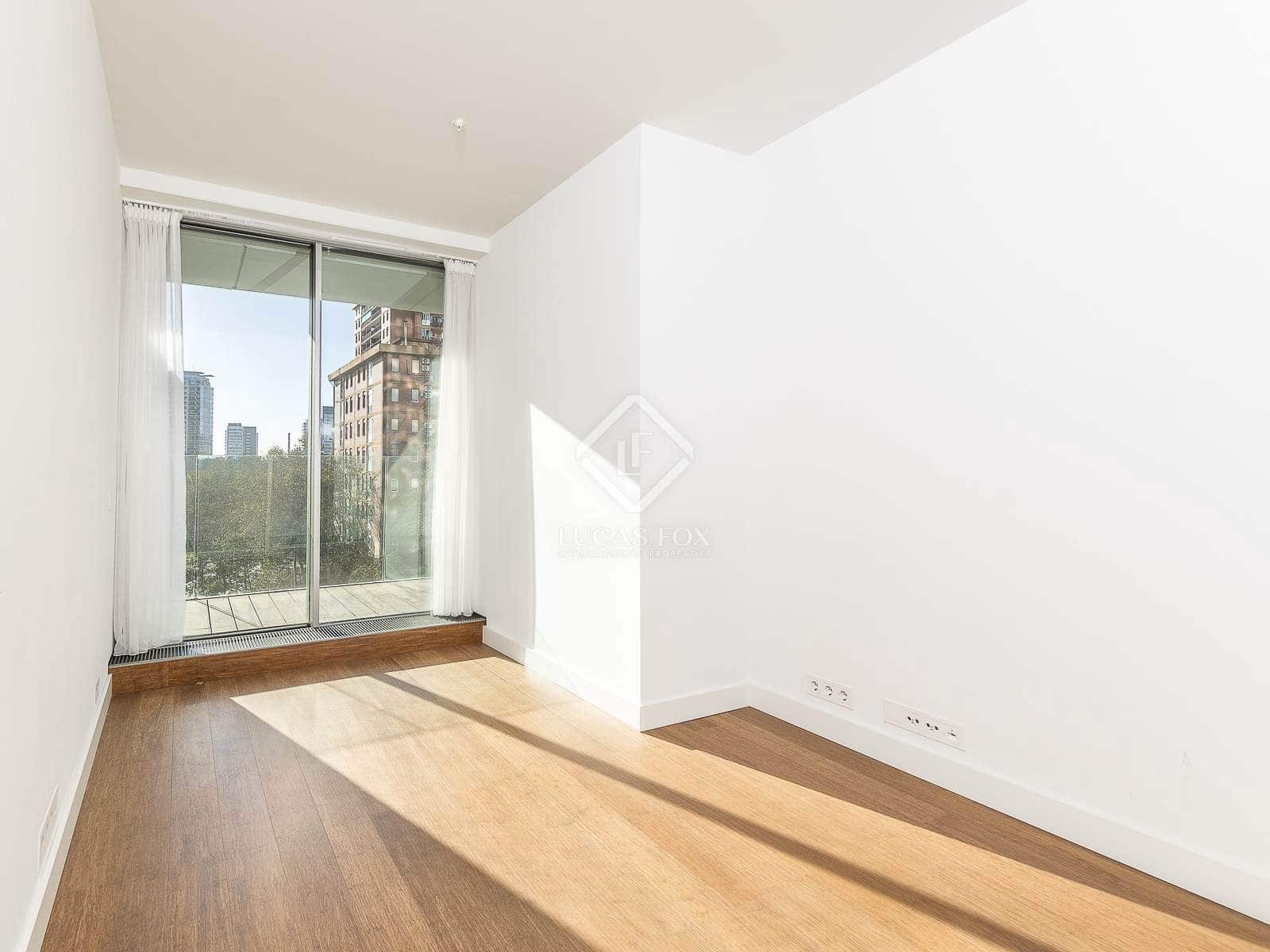 2 soveværelse Lejlighed til salg i Barcelona by med swimmingpool garage - € 999.000 (Ref: 8661542)