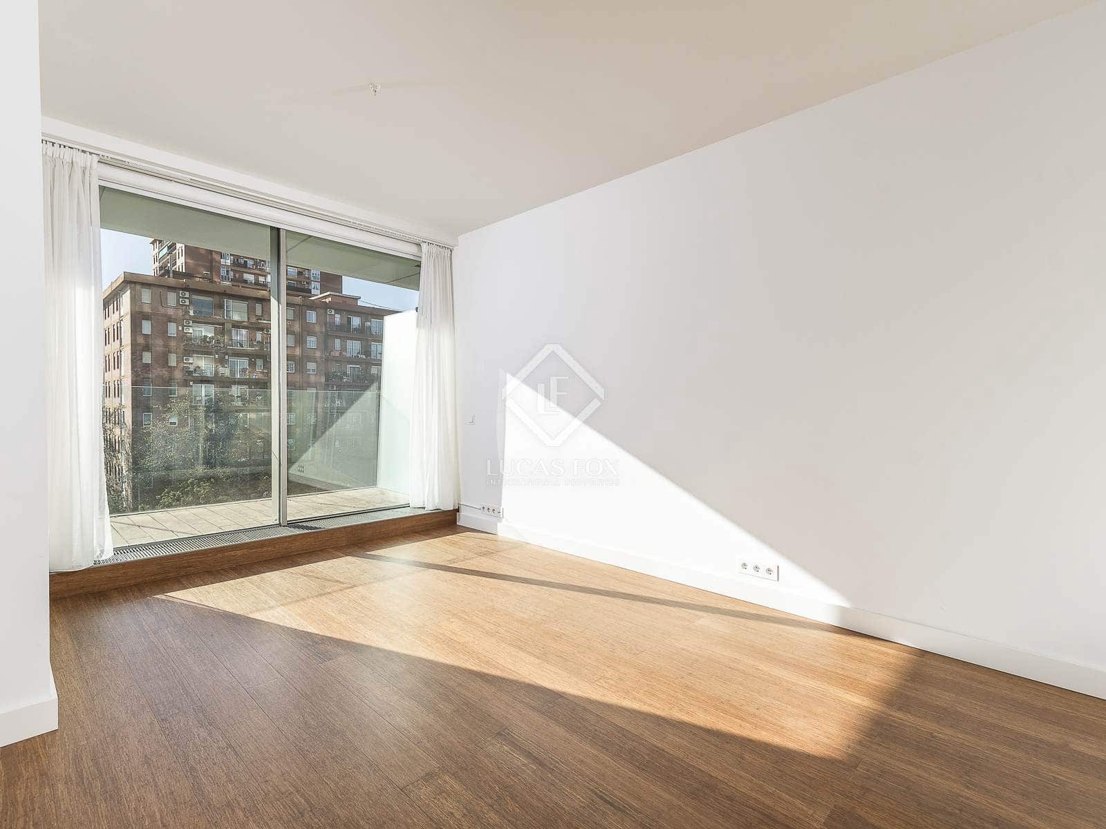 2 soveværelse Lejlighed til salg i Barcelona by med swimmingpool garage - € 999.000 (Ref: 8661542)