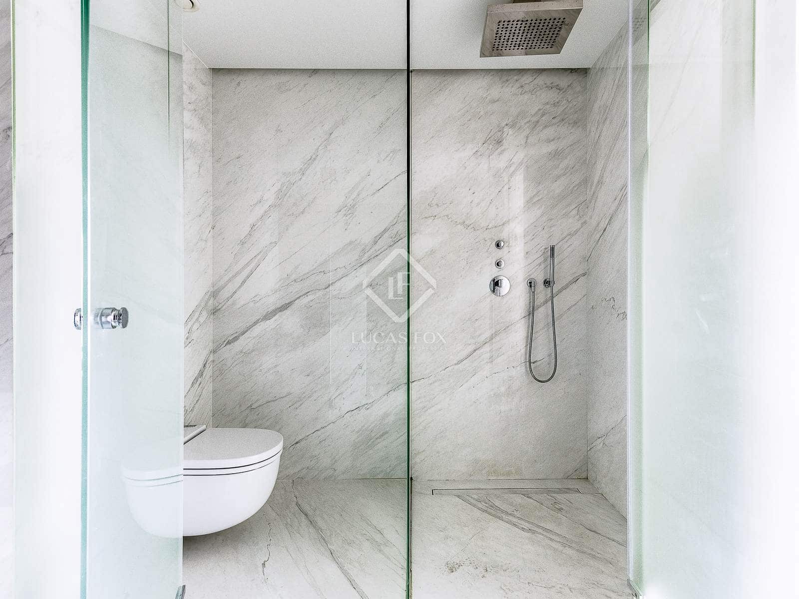 2 soveværelse Lejlighed til salg i Barcelona by med swimmingpool garage - € 999.000 (Ref: 8661542)