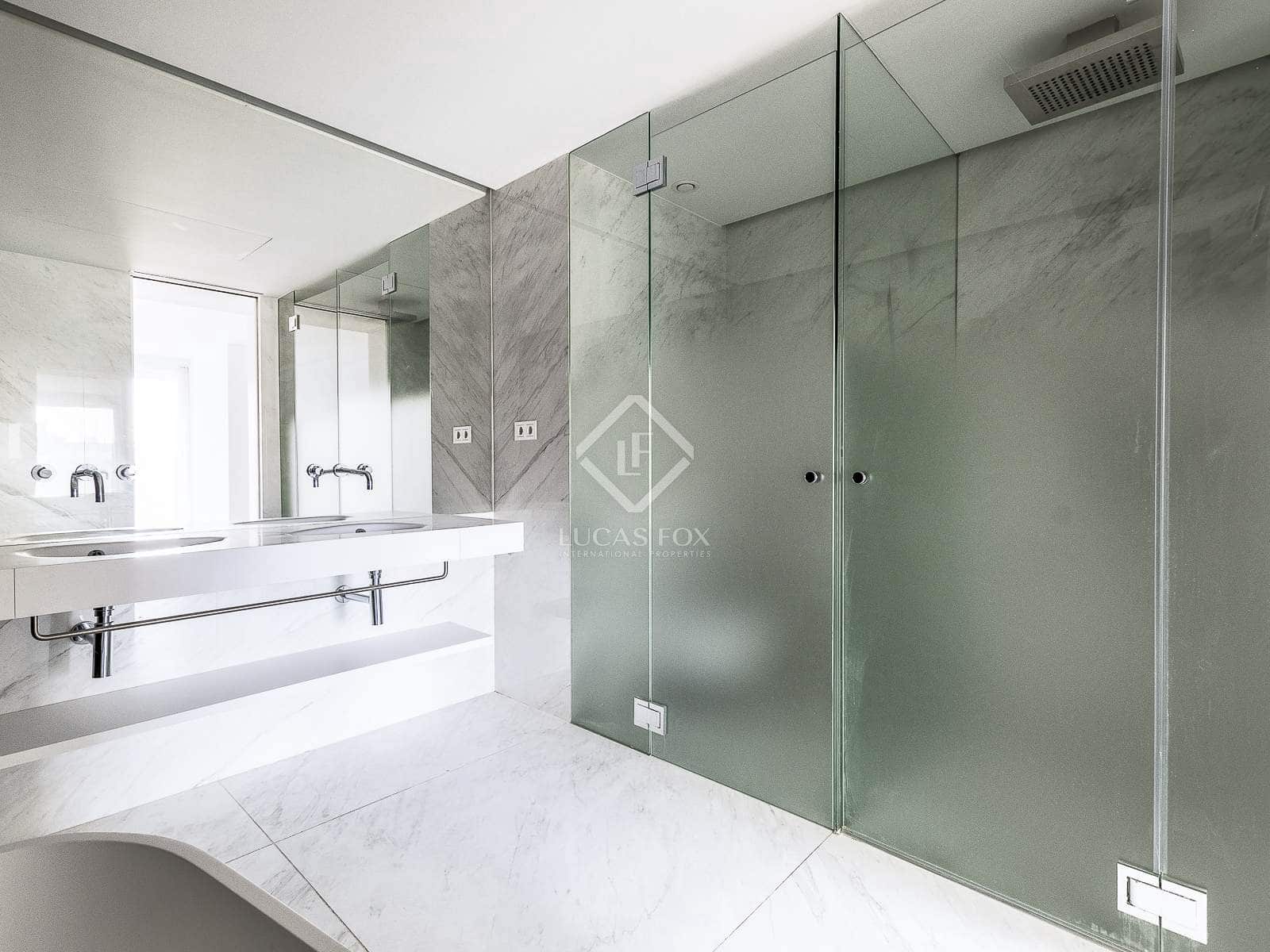 2 soveværelse Lejlighed til salg i Barcelona by med swimmingpool garage - € 999.000 (Ref: 8661542)