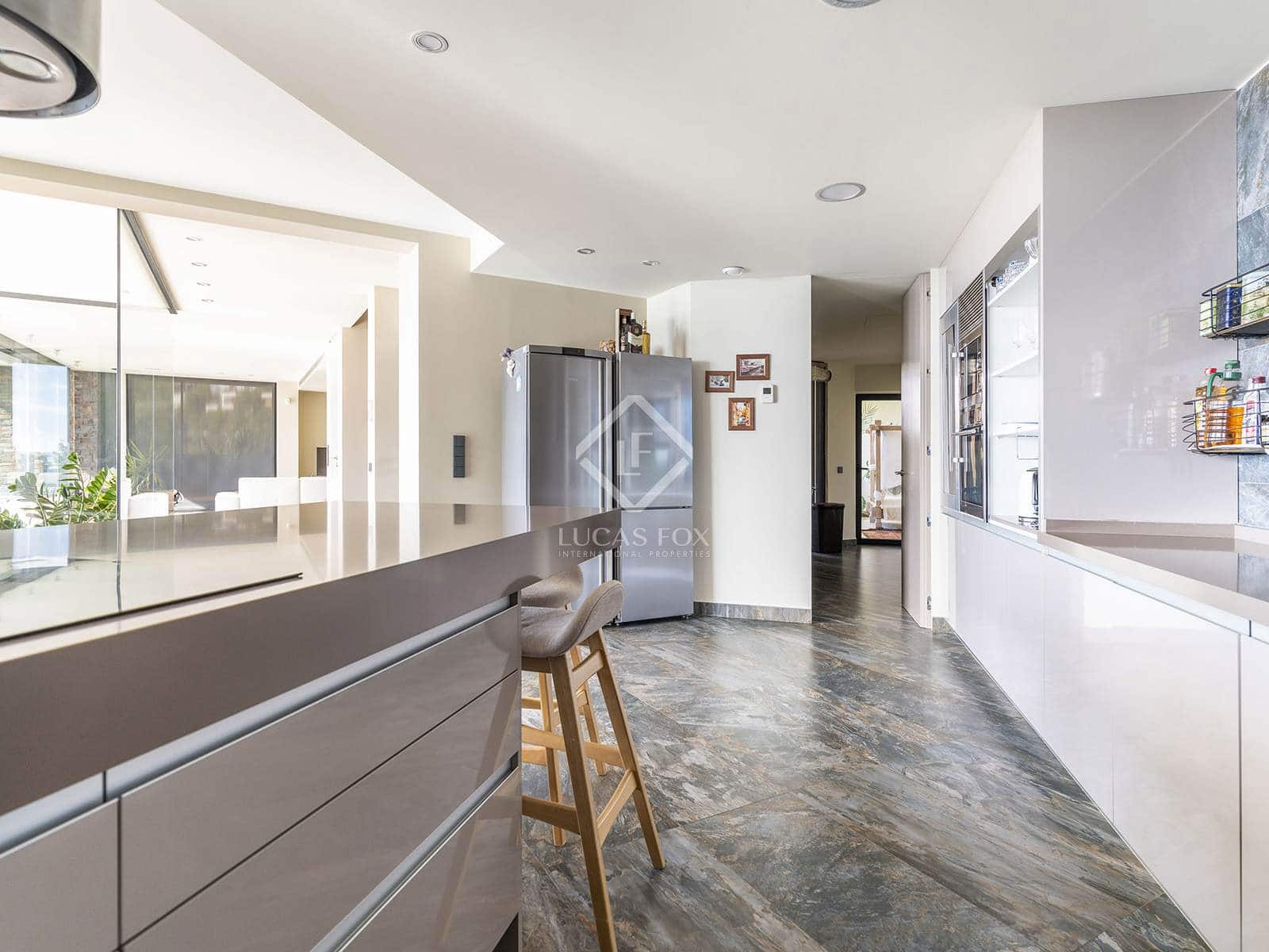 4 bedroom Villa for sale in Altea with pool garage - € 2,650,000 (Ref: 8661795)