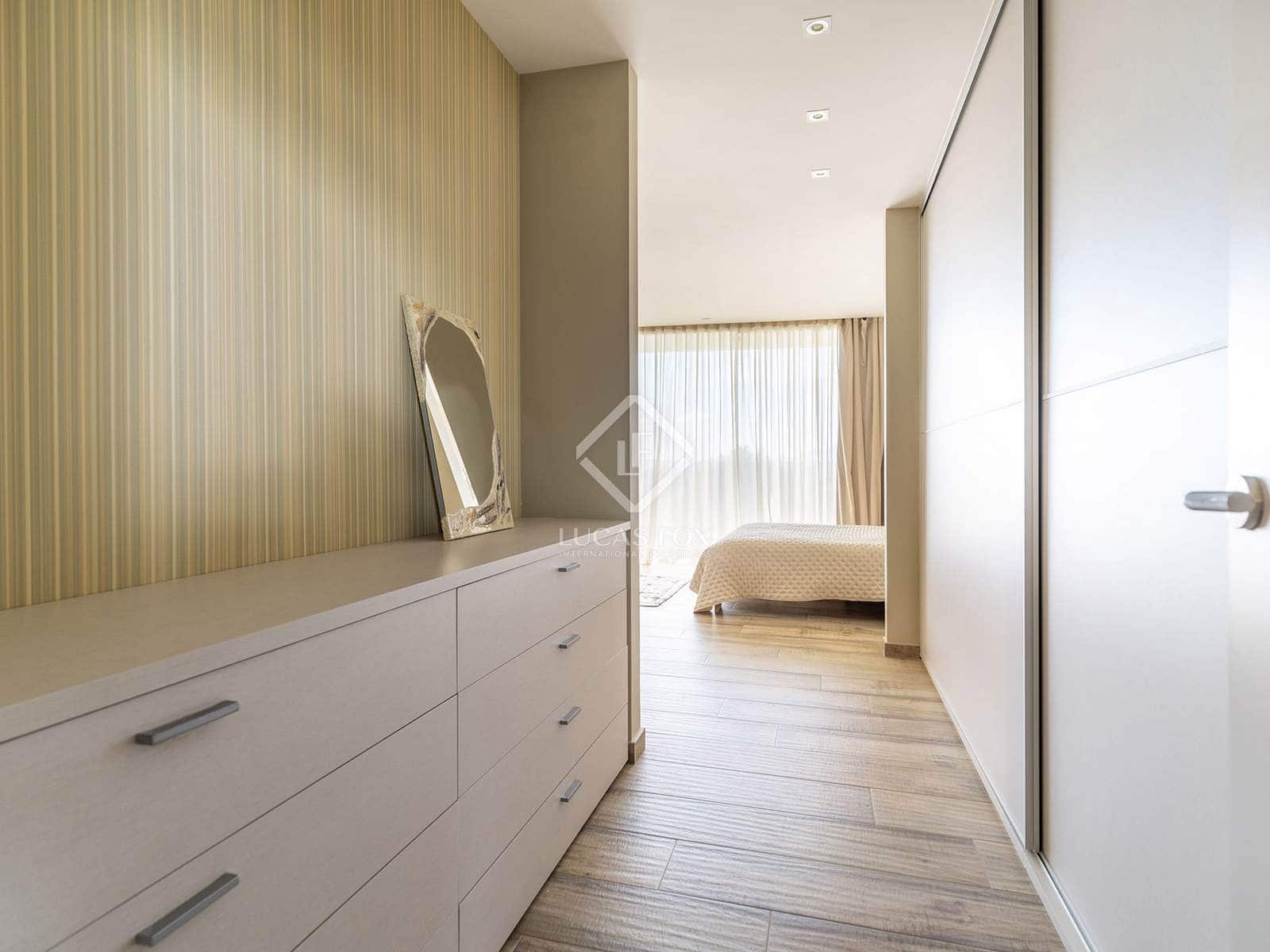 4 bedroom Villa for sale in Altea with pool garage - € 2,650,000 (Ref: 8661795)