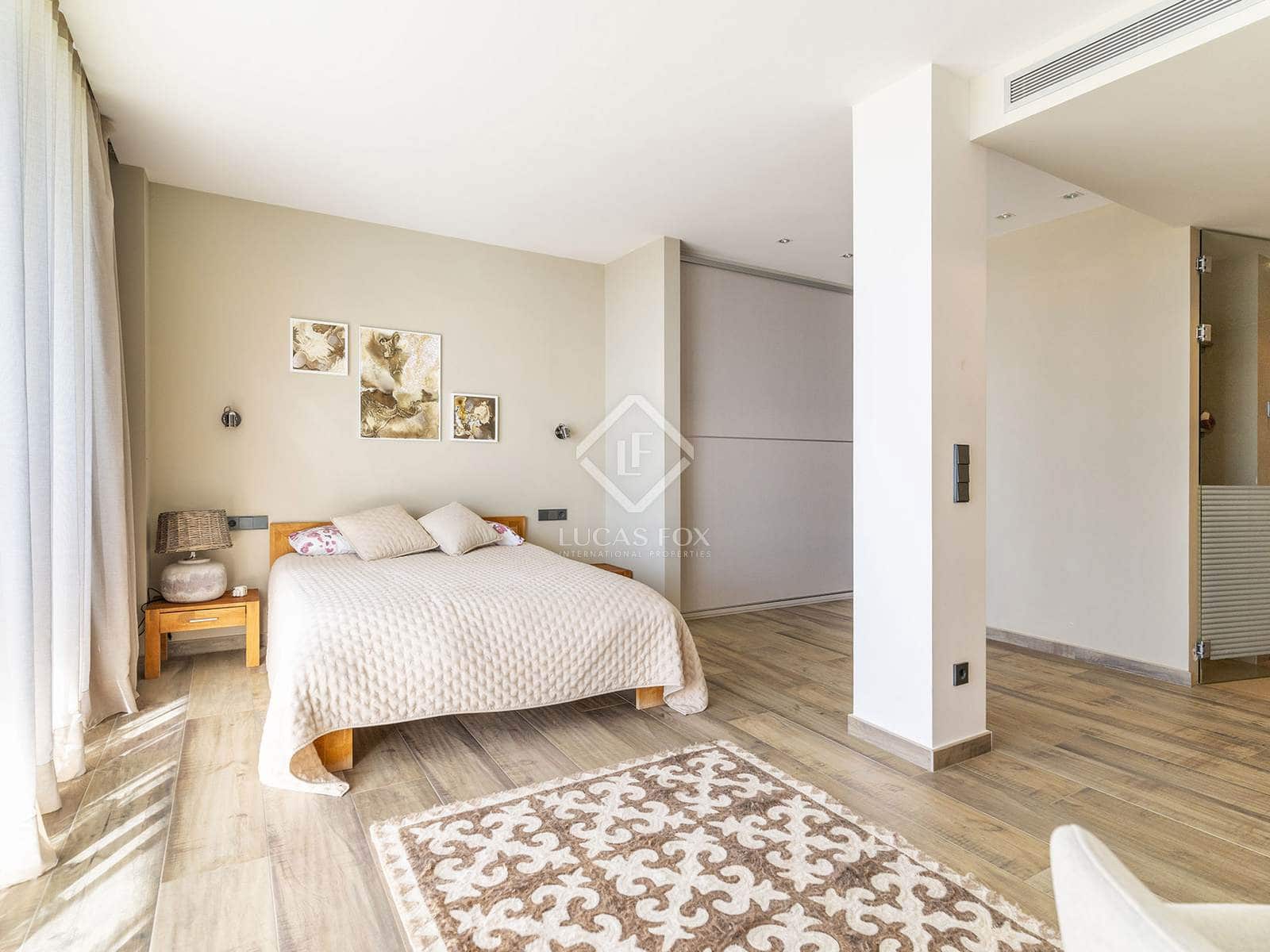 4 bedroom Villa for sale in Altea with pool garage - € 2,650,000 (Ref: 8661795)